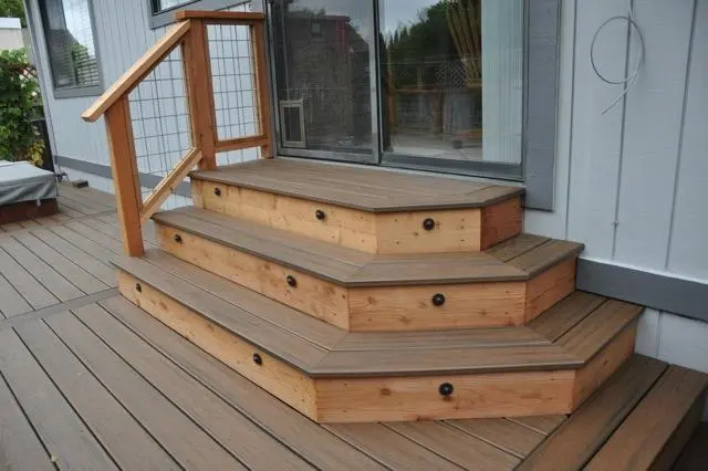 3 Deck Stairs with Stair Lighting